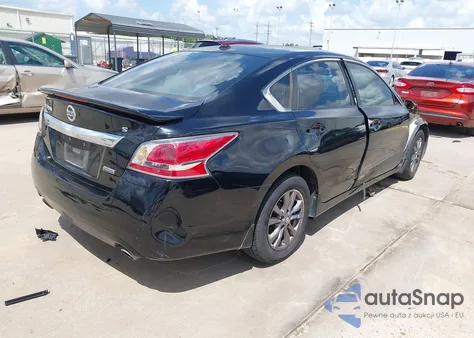 2015 Nissan Altima 2.5 S z USA, uszkodzony, nr VIN 1N4AL3AP3FC573285